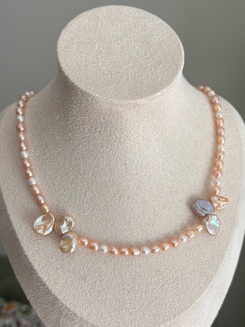 Genuine Pearl Necklace - Picture 3 of 8
